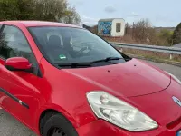 Gebraucht Renault Clio 75 PS (55 kW) 2011 Rot Kleinwagen