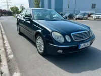 Gebraucht Mercedes E500 Elegance 326 PS (239 kW) 2004 Blau Limousine