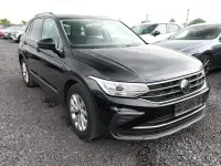 Gebraucht VW Tiguan Life 150 PS (110 kW) 2021 Schwarz metallic SUV