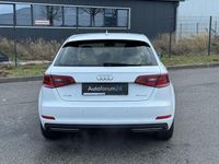 Gebraucht Audi A3 Ambiente 150 PS (110 kW) 2016 Weiß Limousine