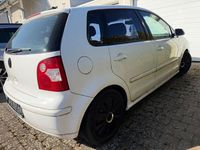 Gebraucht VW Polo Comfortline 75 PS (55 kW) 2004 Weiß Kleinwagen