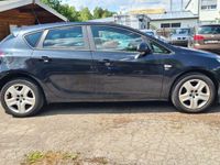 gebraucht Opel Astra 1.4 Turbo 150 Jahre mit 140 PS