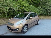 Gebraucht Kia Venga Attract 90 PS (66 kW) 2011 Gold Kleinwagen