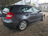 Gebraucht BMW 118 122 PS (89 kW) 2006 Grau Kleinwagen