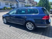 Gebraucht VW Passat Highline 140 PS (102 kW) 2011 Blau Kombi