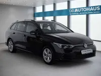 Gebraucht VW Golf VIII Life 150 PS (110 kW) 2023 Schwarz Kombi