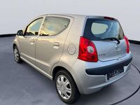 Gebraucht Nissan Pixo Acenta 68 PS (50 kW) 2011 Silver (m) Kleinwagen