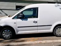 Second-hand VW Caddy 102 CP (75 kW) 2011 Alb Monovolum
