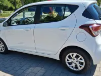 Gebraucht Hyundai i10 Trend 67 PS (49 kW) 2018 Weiß Kleinwagen