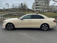 Gebraucht Mercedes E200 160 PS (117 kW) 2020 Andere farben Limousine