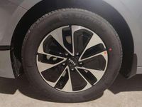 Neu Kia Ceed 101 PS (74 kW) 2025 Lunargrau metallic Kleinwagen