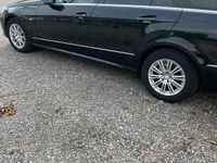 Gebraucht Mercedes E220 170 PS (125 kW) 2011 Schwarz Kombi