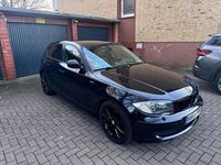 Gebraucht BMW 120 170 PS (125 kW) 2011 Schwarz Kleinwagen