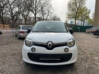 Gebraucht Renault Twingo Life 69 PS (50 kW) 2016 Weiß Kleinwagen