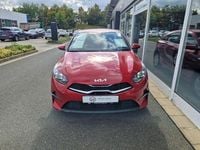Neu Kia Ceed Vision 140 PS (102 kW) 2025 Rot Kleinwagen