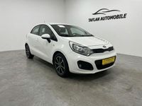 Gebraucht Kia Rio Edition 7 86 PS (63 kW) 2014 Weiß Limousine