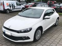 Gebraucht VW Scirocco 140 PS (102 kW) 2010 Weiß Coupé