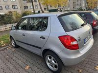 Gebraucht Skoda Fabia Active 95 PS (69 kW) 2010 Grau Limousine