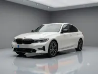 Gebraucht BMW 330e Sport Line 292 PS (214 kW) 2020 Weiß Limousine