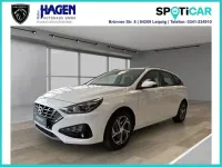 Gebraucht Hyundai i30 Select 120 PS (88 kW) 2023 Weiß Kleinwagen