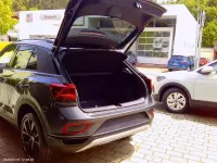 Neu VW T-Roc Style 150 PS (110 kW) 2026 Grau SUV
