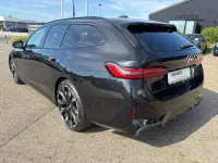 Gebraucht BMW 520 M Sport 197 PS (144 kW) 2024 Schwarz Kombi