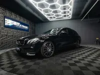 Gebraucht Mercedes E350 AMG 258 PS (189 kW) 2018 Schwarz Limousine