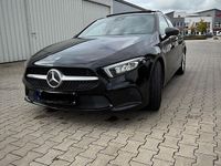 Gebraucht Mercedes A200 Progressive 150 PS (110 kW) 2019 Schwarz Limousine