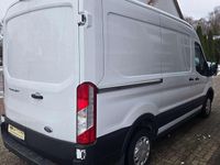 Gebraucht Ford Transit Trend 105 PS (77 kW) 2023 Frostweiß Van / Kleinbus