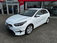 Gebraucht Kia Ceed Comfort 140 PS (102 kW) 2024 Weiß Kleinwagen