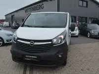 Gebraucht Opel Vivaro 121 PS (88 kW) 2018 Weiß Van / Kleinbus