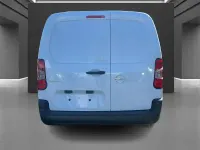 Neu Opel Combo 131 PS (96 kW) 2026 Kaolin weiß Van / Kleinbus