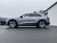Gebraucht Audi e-tron Advanced Plus 230 kW (313 PS) 2022 Grau SUV