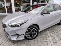 Neu Kia Ceed 140 PS (102 kW) 2025 Weiß Kleinwagen