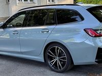 Gebraucht BMW 320 M Sport 190 PS (139 kW) 2023 Grau Kombi