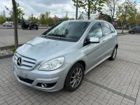 Gebraucht Mercedes B170 115 PS (84 kW) 2009 Silber Van / Kleinbus