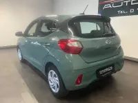 Gebraucht Hyundai i10 Select 67 PS (49 kW) 2022 Grün Kleinwagen