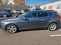 Gebraucht Volvo V40 115 PS (84 kW) 2012 Grau Kleinwagen