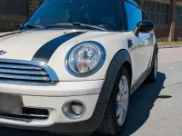 Używany Mini Cooper Chili 120 KM (88 kW) 2008 Biały Hatchback