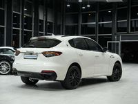 Gebraucht Maserati Levante 349 PS (256 kW) 2024 Weiß SUV