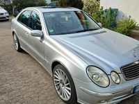 Gebraucht Mercedes E500 306 PS (225 kW) 2002 Silber Limousine