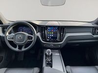Gebraucht Volvo XC60 Plus 197 PS (144 kW) 2022 Grau SUV