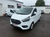 Gebraucht Ford 300 Trend 170 PS (125 kW) 2018 Weiß Van / Kleinbus
