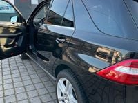 Second-hand Mercedes ML350 258 CP (189 kW) 2012 Negru SUV