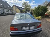 Gebraucht BMW 316 99 PS (72 kW) 1993 Grau Limousine