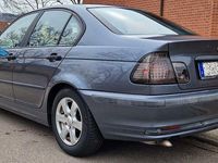 Gebraucht BMW 320 136 PS (100 kW) 2001 Grau Limousine