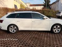 Gebraucht Skoda Superb 150 PS (110 kW) 2017 Weiß Kombi