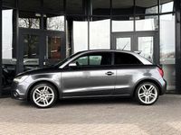 Używany Audi A1 S-Line 122 KM (89 kW) 2011 Szary Hatchback