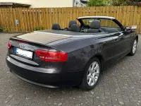 Gebraucht Audi A5 Cabriolet Design 177 PS (130 kW) 2011 Violett Cabrio