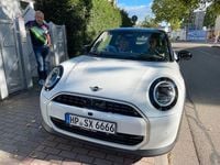 Gebraucht Mini Cooper Favoured 114 kW (156 PS) 2025 Weiß Kleinwagen